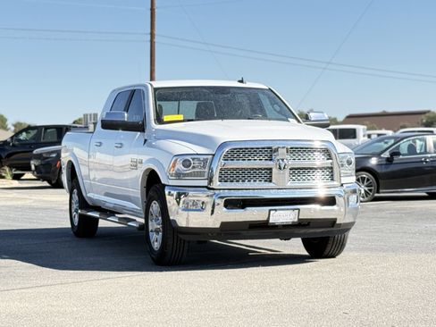 Used 2018 RAM 2500 Laramie image 3