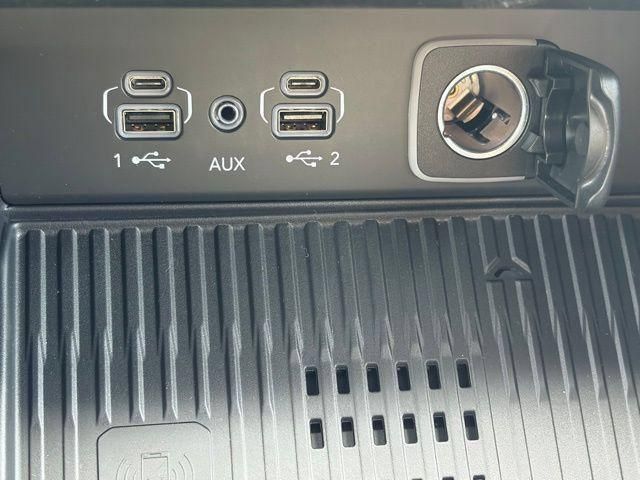 New 2026 Jeep Grand Cherokee Altitude AWD/4WD image 24