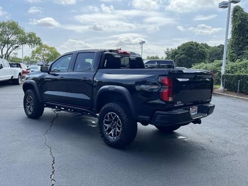 Used 2026 Chevrolet Colorado ZR2 w/ Technology Package AWD/4WD image 3