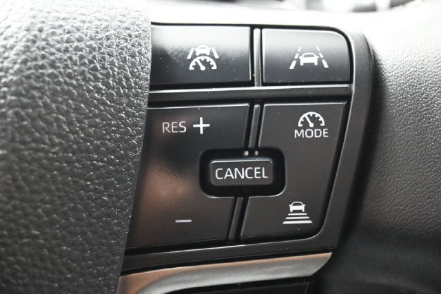 Used 2025 Toyota Camry SE w/ Convenience Package FWD image 19