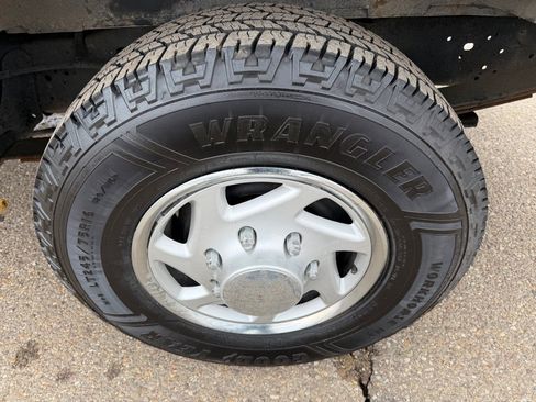 Used 2007 Ford E-250 and Econoline 250 image 11