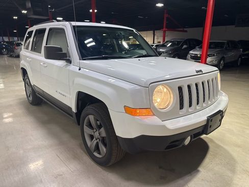 Used 2015 Jeep Patriot High Altitude image 7