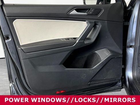 Used 2020 Volkswagen Tiguan SE w/ Panoramic Sunroof Package AWD/4WD image 20