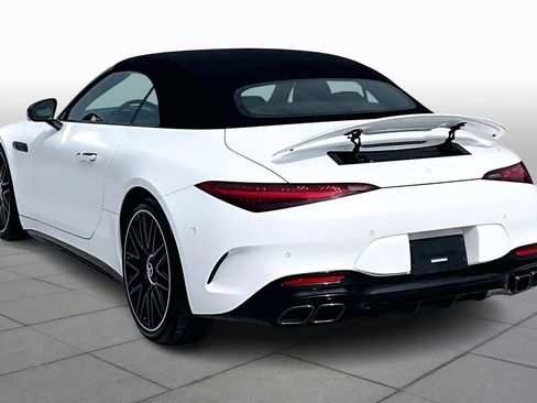 Used 2022 Mercedes-Benz SL 55 AMG 4MATIC image 11