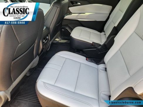 Used 2026 Chevrolet Traverse High Country w/ LPO, Floor Liner Package FWD image 28