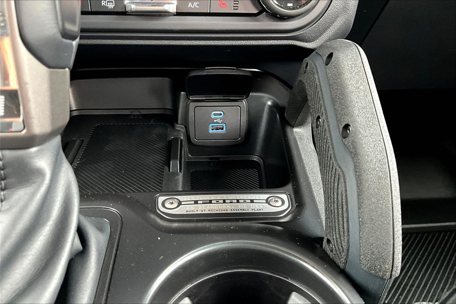 Used 2025 Ford Bronco Big Bend w/ Black Diamond Package AWD/4WD image 21
