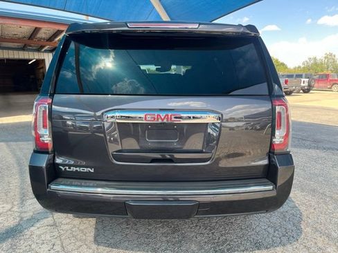 Used 2018 GMC Yukon Denali w/ Open Road Package AWD/4WD image 5
