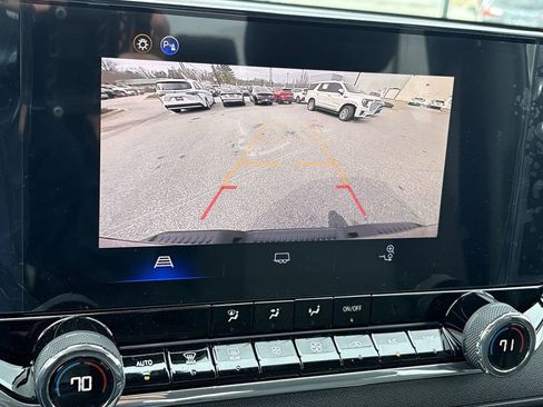 New 2026 Chevrolet Colorado Trail Boss AWD/4WD image 16