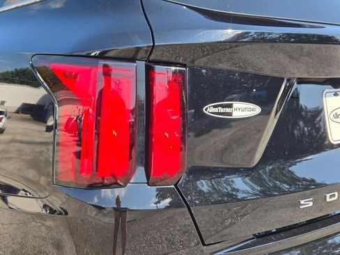 Used 2021 Kia Sorento SX FWD image 6