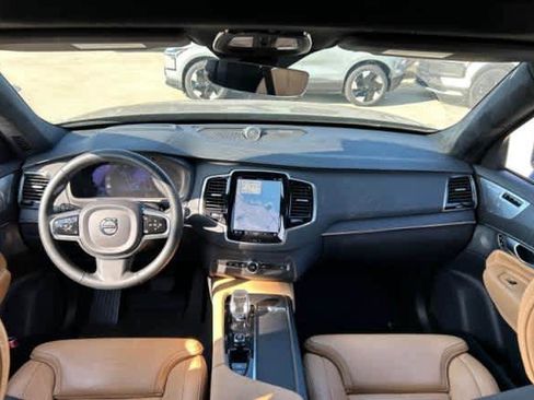 Certified 2023 Volvo XC90 T8 Ultimate w/ Lounge Package image 5