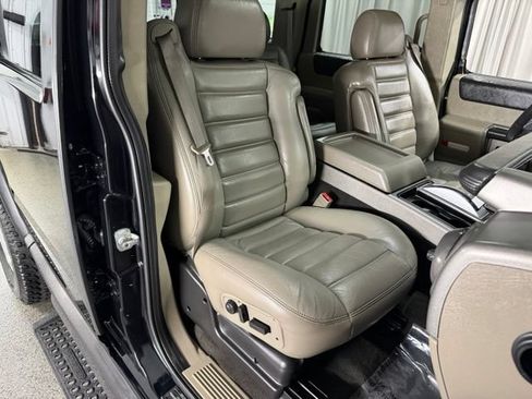 Used 2003 HUMMER H2 w/ Preferred Equipment Group AWD/4WD image 23