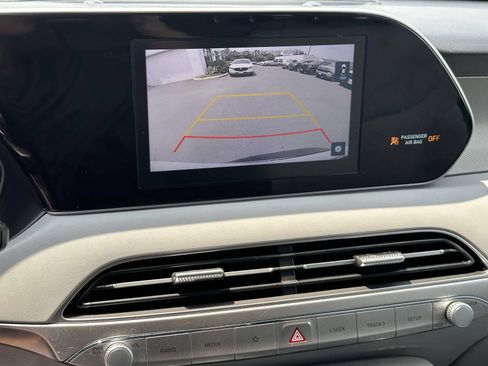 Used 2021 Hyundai Palisade SE FWD image 11
