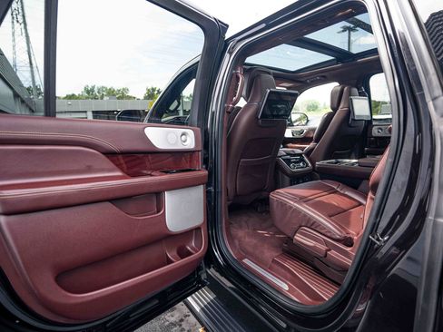 Used 2021 Lincoln Navigator L Black Label w/ Cargo Convenience Package AWD/4WD image 14