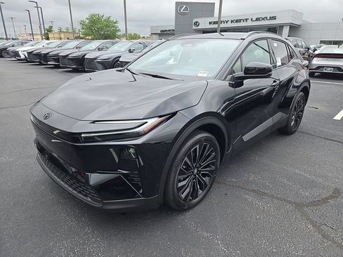 New 2026 Toyota C-HR AWD/4WD image 8