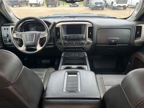 Used 2018 GMC Sierra 2500 Denali image 49