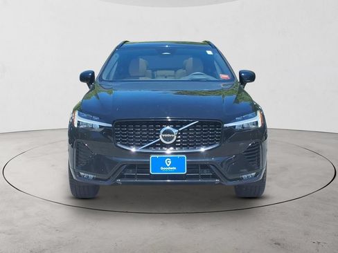 Used 2025 Volvo XC60 B5 Ultra w/ Protection Package Premier AWD/4WD image 2