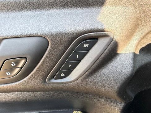 Used 2019 GMC Acadia Denali image 21