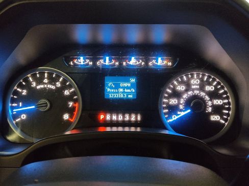 Used 2017 Ford F150 XLT RWD image 23