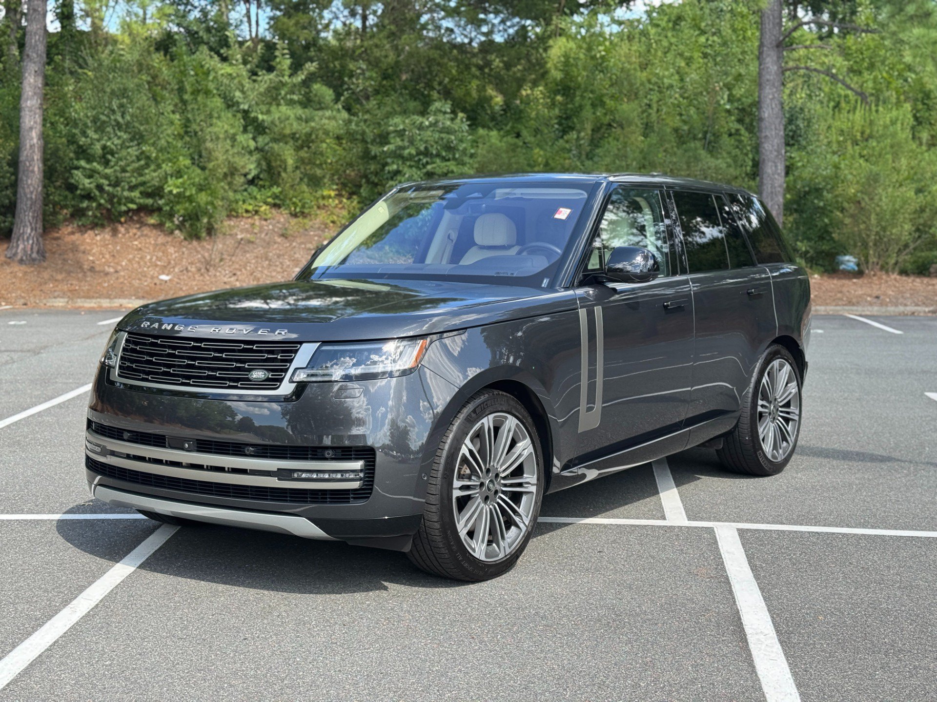 Used 2023 Land Rover Range Rover SE AWD/4WD image 4