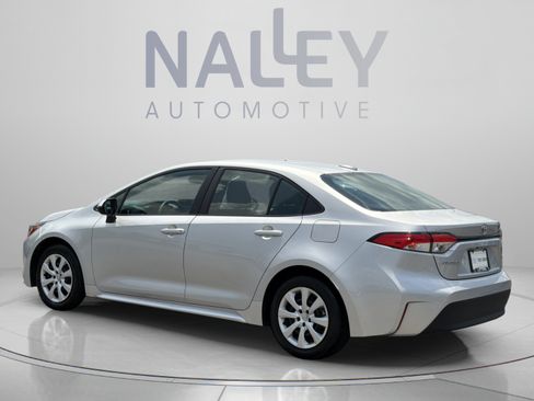 Used 2024 Toyota Corolla LE FWD image 3