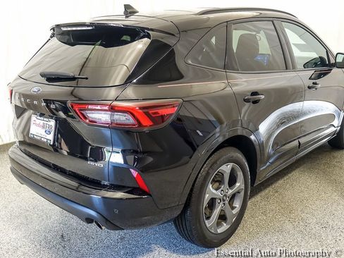 Used 2024 Ford Escape ST-Line w/ Tech Pack #1 AWD/4WD image 7
