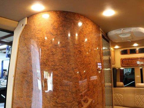 Used 2015 Mercedes-Benz Sprinter 3500 image 52