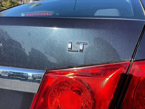 Used 2014 Chevrolet Cruze LT image 21