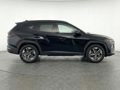 Used 2025 Hyundai Tucson SEL image 11
