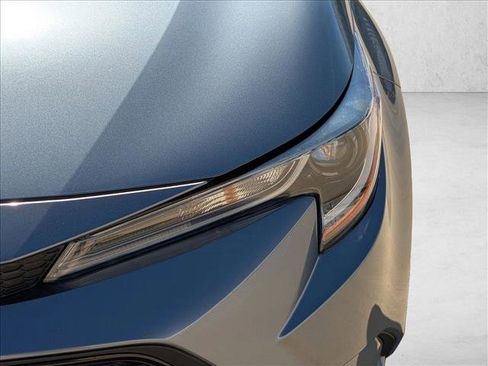 Used 2022 Toyota Corolla LE image 9