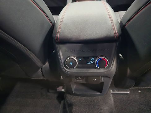 Used 2025 Ford Explorer ST-Line w/ ST-Line Street Pack image 34