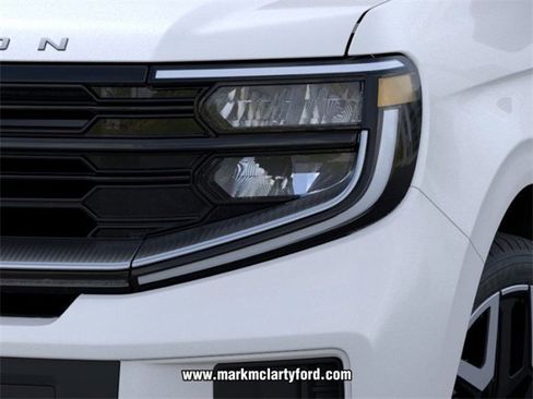 New 2026 Ford Expedition Max Platinum image 18