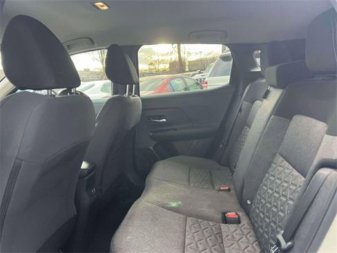 Used 2025 Nissan Kicks SV w/ Interior Electronics Package image 12