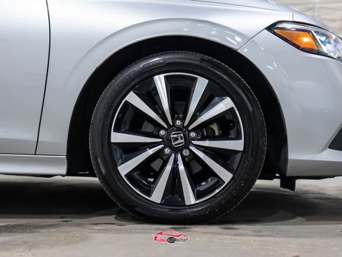 Used 2023 Honda Civic EX image 9