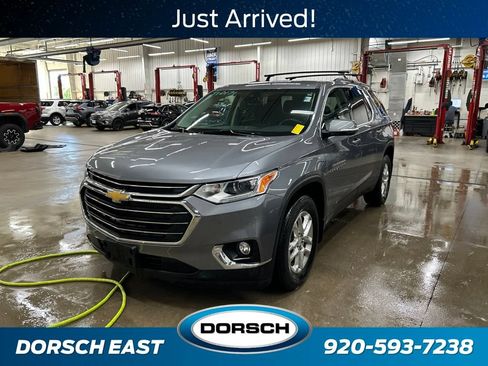Used 2020 Chevrolet Traverse LT w/ Driver Confidence II Package AWD/4WD image 1