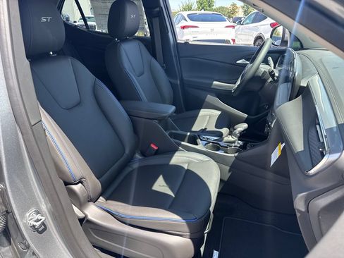 New 2026 Buick Encore GX Sport Touring w/ Advanced Technology Package FWD image 11