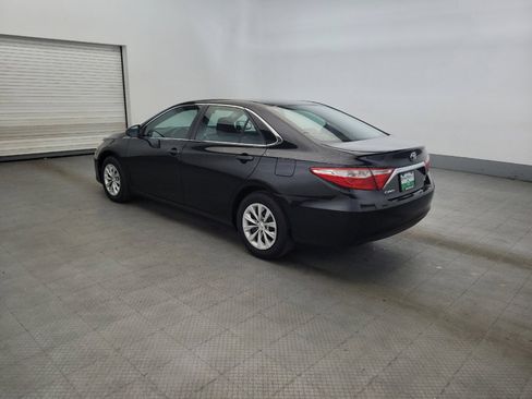 Used 2016 Toyota Camry LE FWD image 3