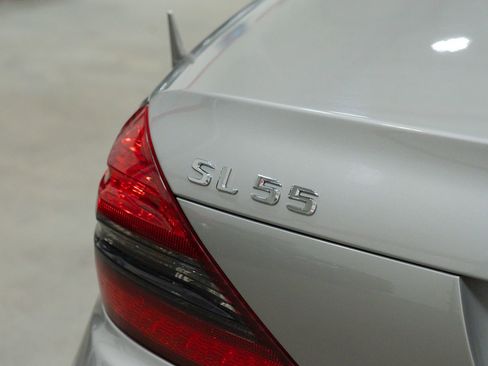 Used 2008 Mercedes-Benz SL 55 AMG image 8