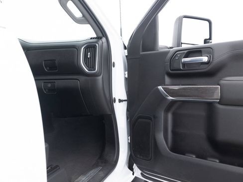 Used 2021 Chevrolet Silverado 2500 LTZ AWD/4WD image 32