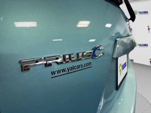 Used 2012 Toyota Prius C Two image 11