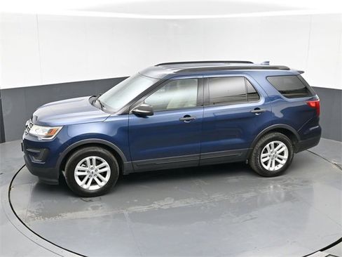 Used 2017 Ford Explorer Base image 35