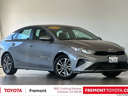 Used 2023 Kia Forte LXS FWD image 1