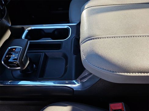 Used 2024 GMC Sierra 1500 SLT image 26