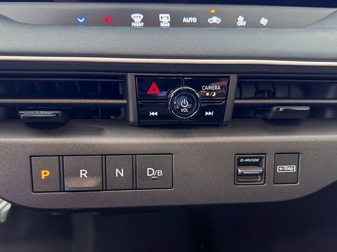 New 2026 Nissan Leaf image 13