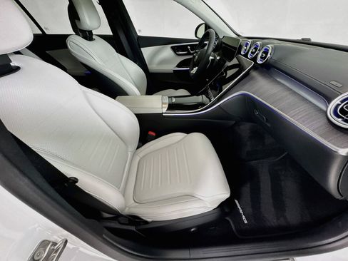 Used 2026 Mercedes-Benz C 300 Sedan image 31