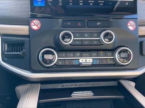 Used 2024 Ford Expedition Max Limited image 37