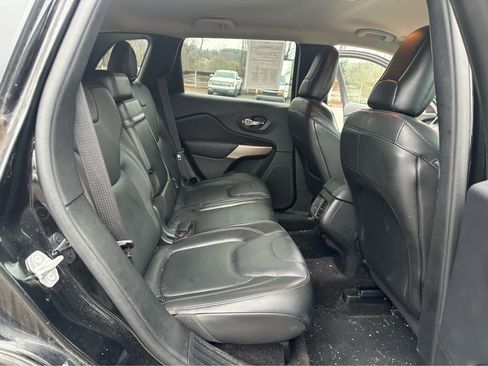 Used 2018 Jeep Cherokee Limited w/ High Altitude Package image 21