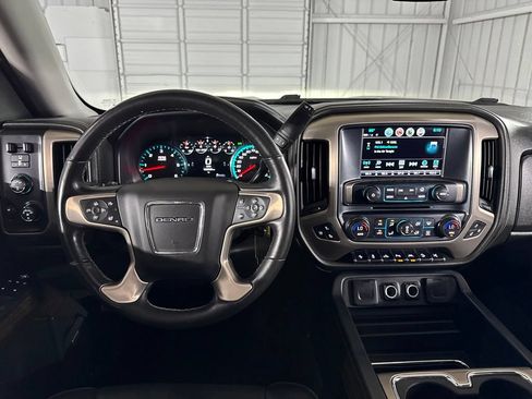 Used 2017 GMC Sierra 1500 Denali w/ Denali Ultimate Package AWD/4WD image 22