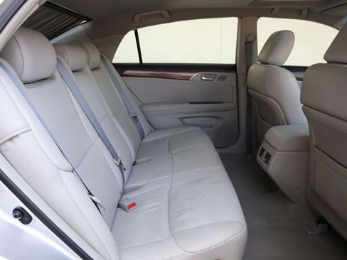Used 2011 Toyota Avalon Limited FWD image 27