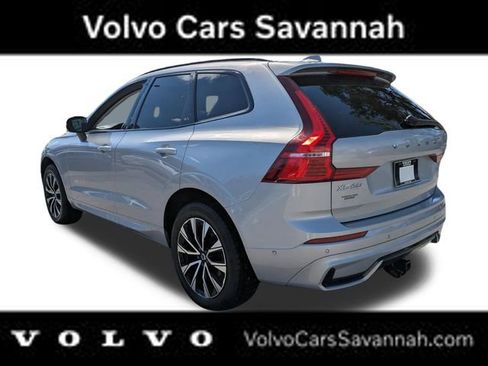 Used 2023 Volvo XC60 B5 Plus image 7