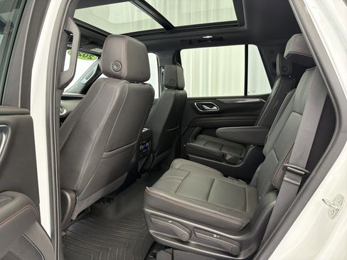 Used 2022 Chevrolet Tahoe RST w/ Sport Performance Package image 16